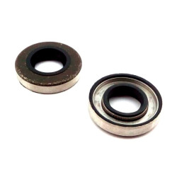 Oil seal of the drive shaft